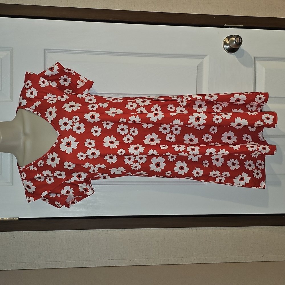 Red Floral Dress Size Small V Neck, Ruffle Sleeves, Pockets NWOT - Picture 12 of 12